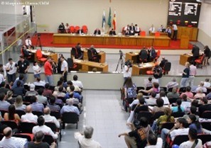 Após votação apertada, restrições às casas geminadas são mantidas em Maringá